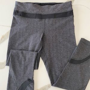 Cropped Lululemon workout pants
